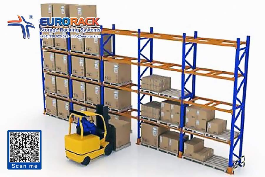 The Selective Rack facilitates easy access to pallets for forklifts
